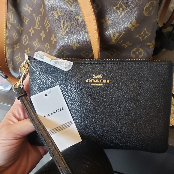 NWT Coach Logo Polished Pebble Leather Small Zip Top Wristlet - Picture 8 of 10